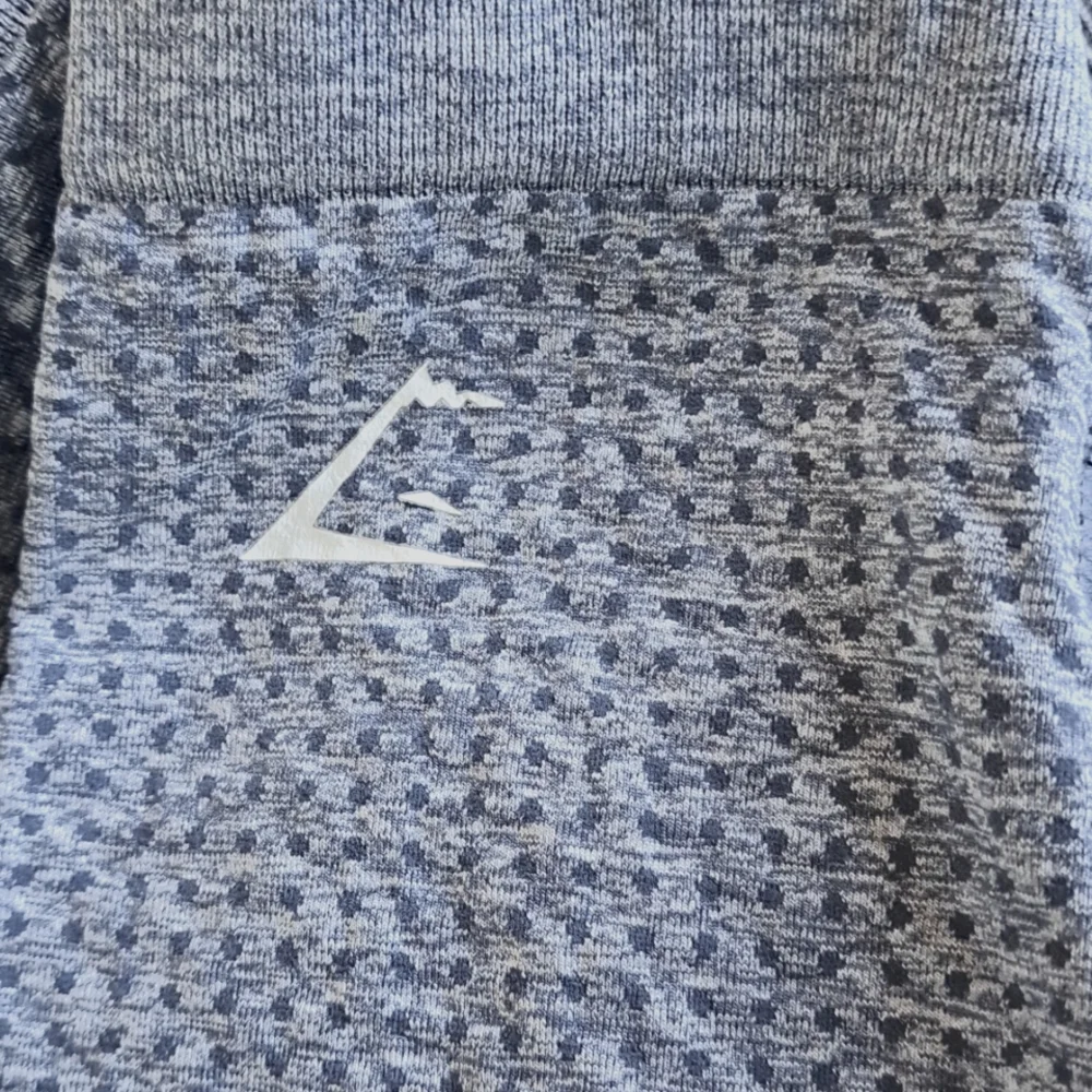 Gymshark Gray Leggings - Picture 6 of 6